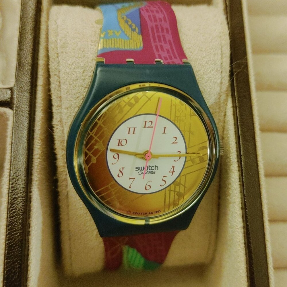 Swatch Originals Gent Blue Multicolor Abstract Design Watch READ